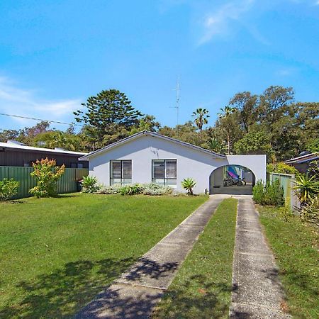 Sunshine Retreat - Umina Beach Villa Exterior photo